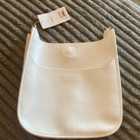 ah-dorned NYC Vegan Classic Messenger Handbag Large White ⭐️ NWT ⭐️ UNUSED 🎁 - Picture 4 of 14